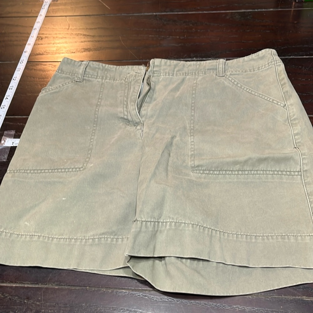 Women’s khaki shorts